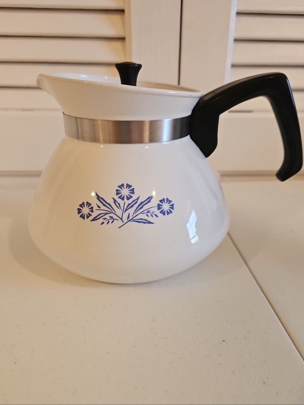 Vintage Corning Ware Blue Cornflower Coffee Tea pot kettle w/lid 6 cup